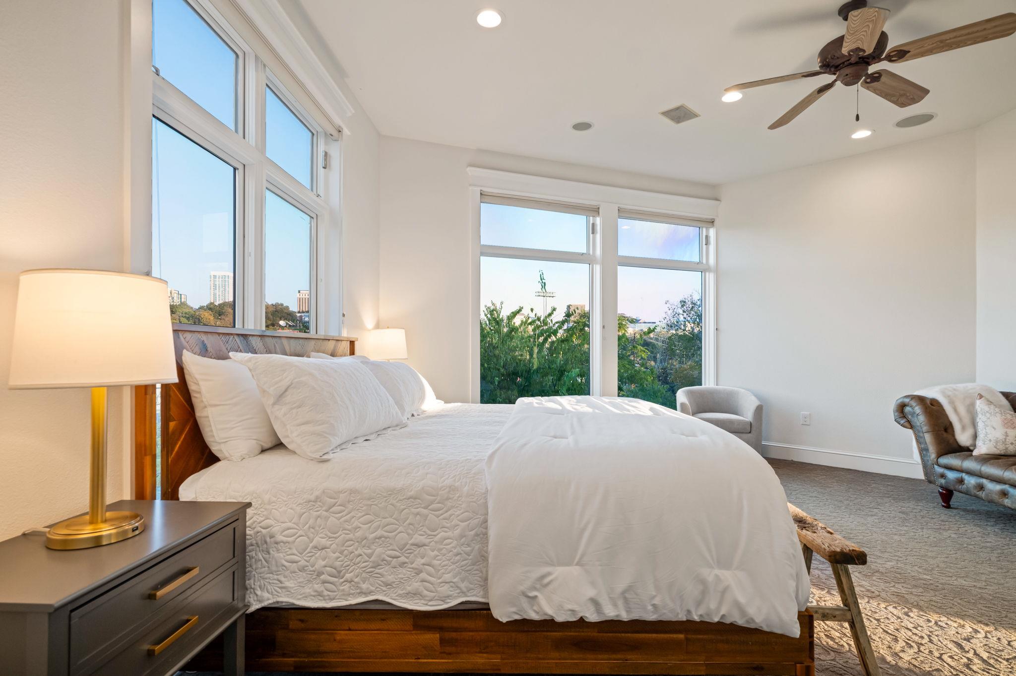 1231 Parkway # 2, Austin, TX 78703