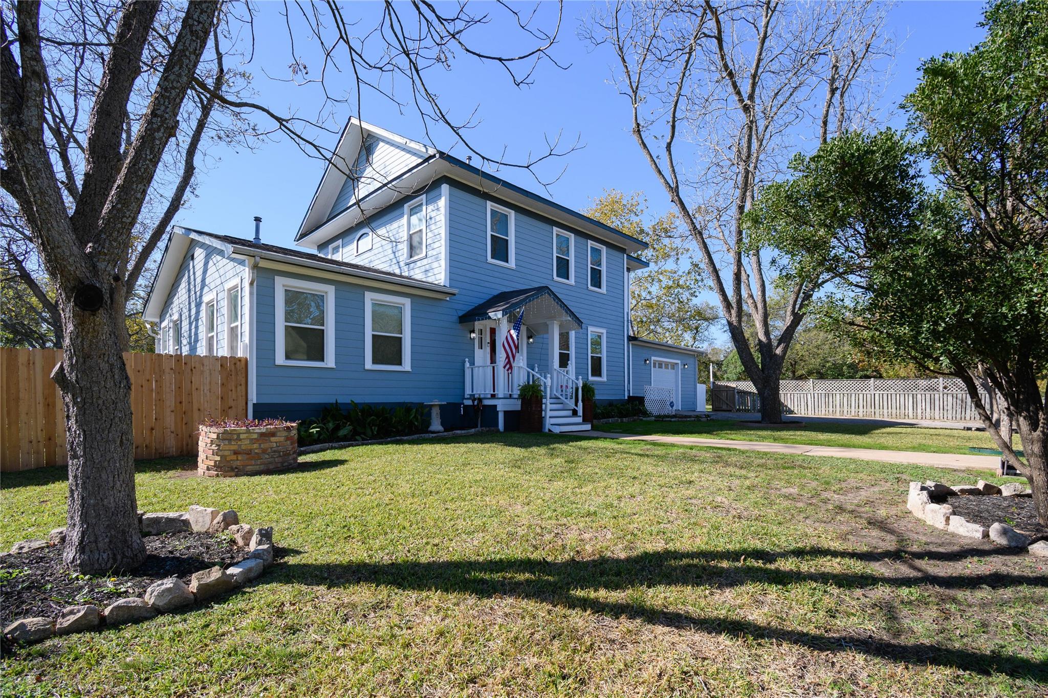 307 E Walnut Dr, Austin, TX 78753