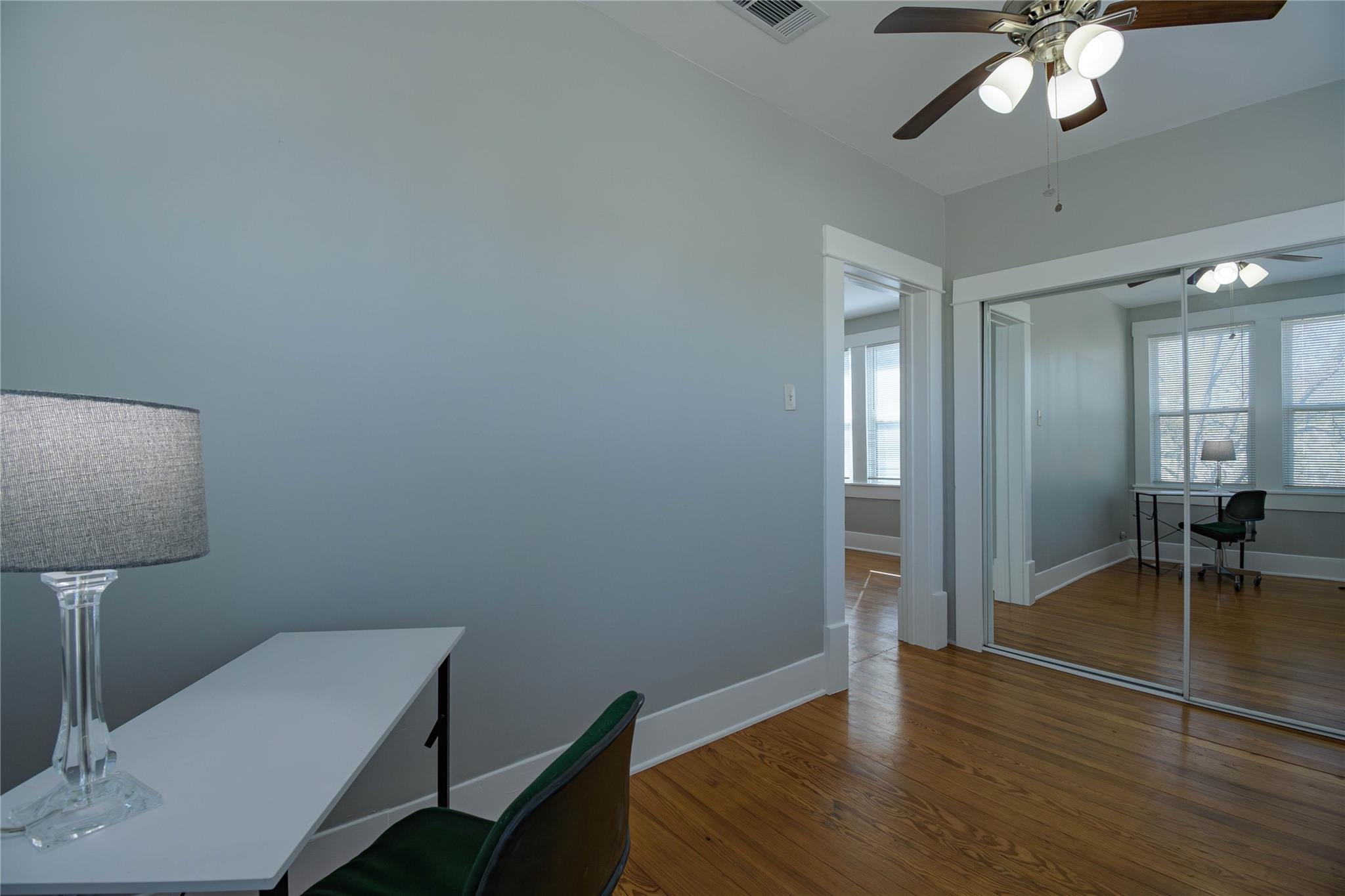 307 E Walnut Dr, Austin, TX 78753