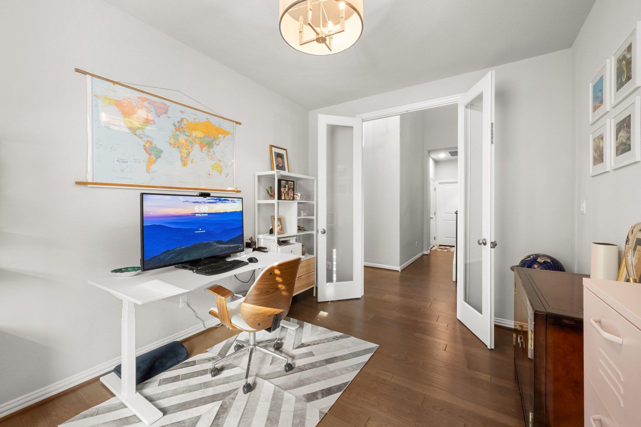 21824 Rock Wren Rd, Spicewood, TX 78669