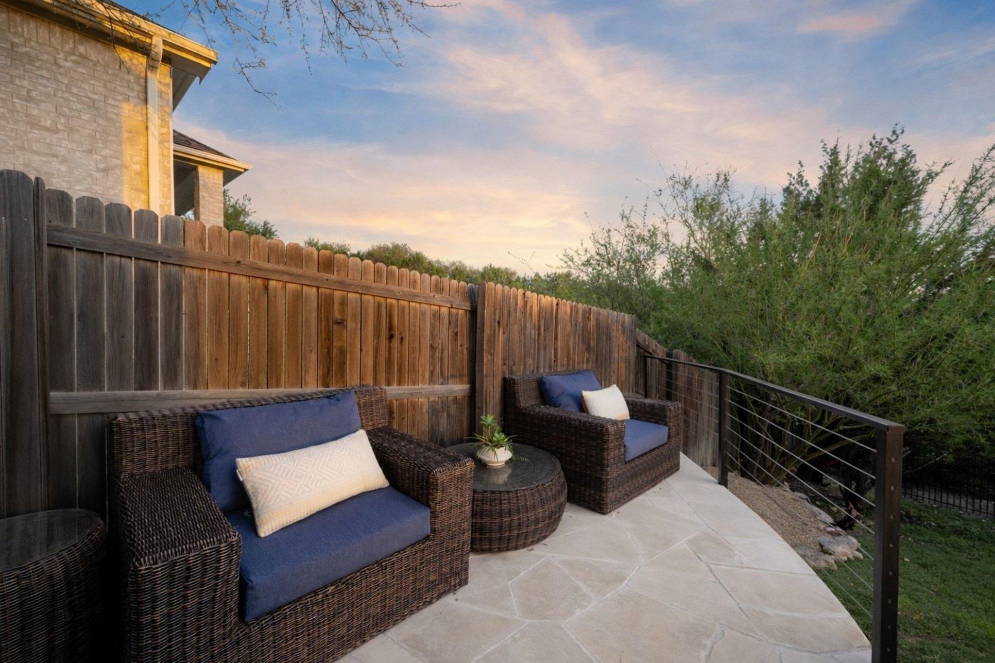 21824 Rock Wren Rd, Spicewood, TX 78669