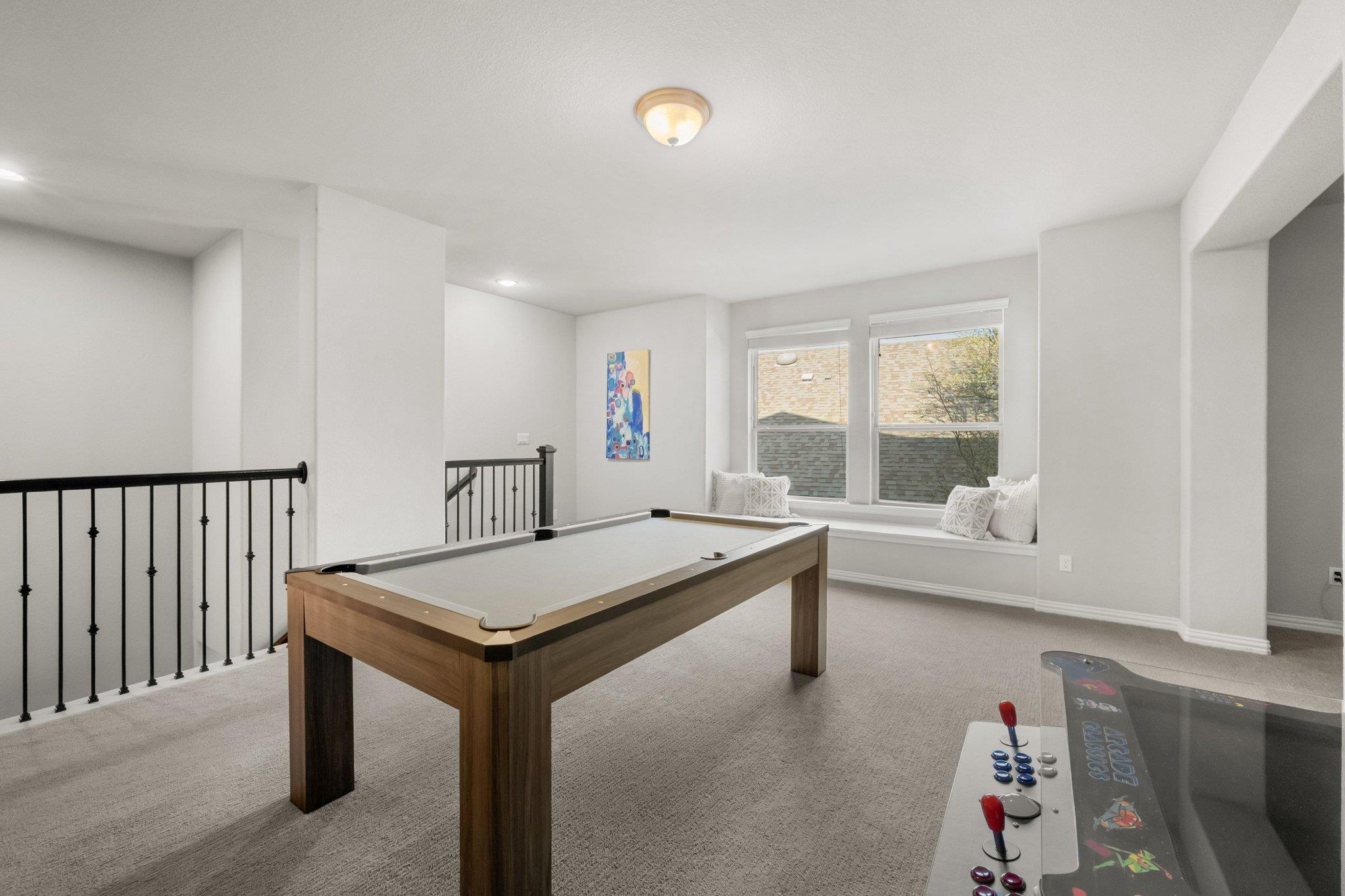 21824 Rock Wren Rd, Spicewood, TX 78669