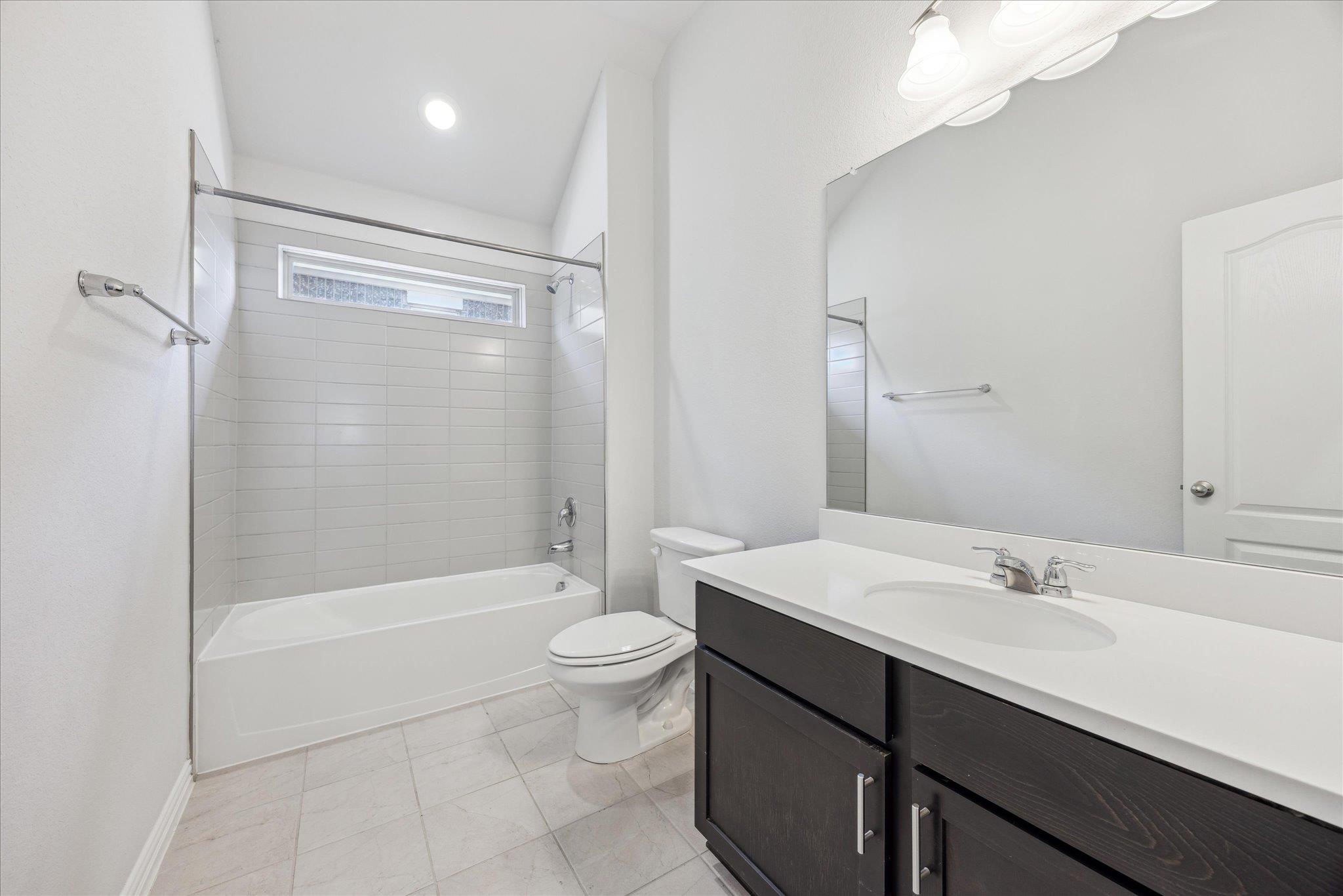 562 Leadtree Loop, Buda, TX 78610