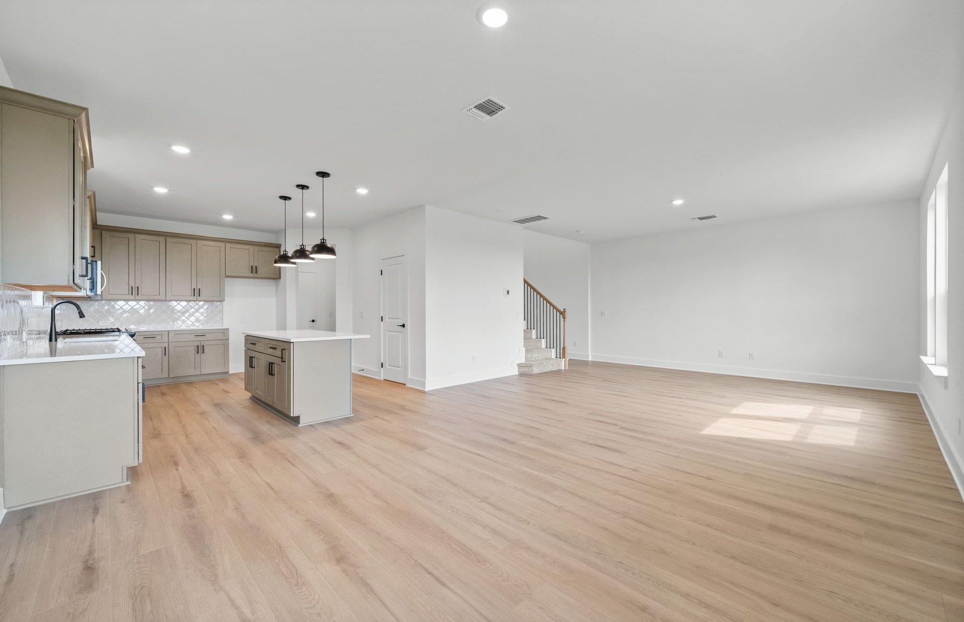 532 Tailwind Dr, Kyle, TX 78640