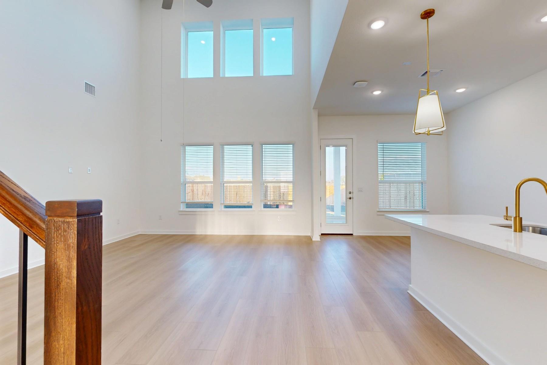 2036 Lolo Ln, Leander, TX 78641