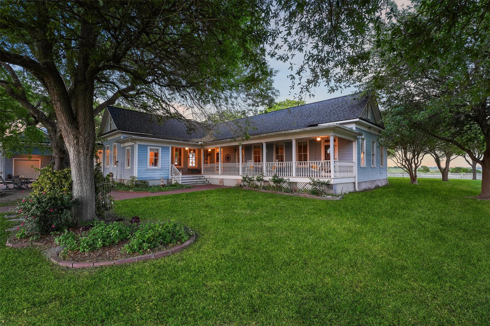 9058 Sam Houston Rd, Brenham, TX 77833