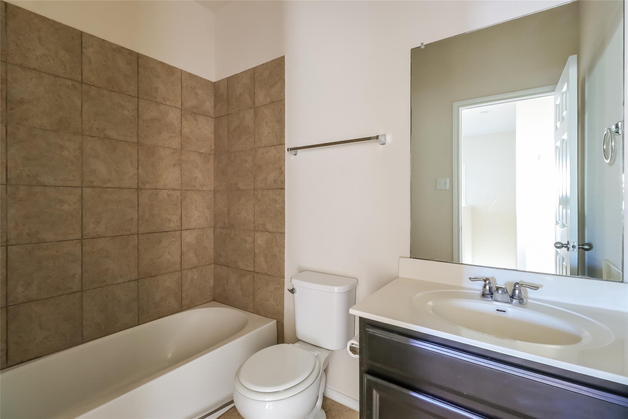 2105 Town Centre Dr # 47, Round Rock, TX 78664