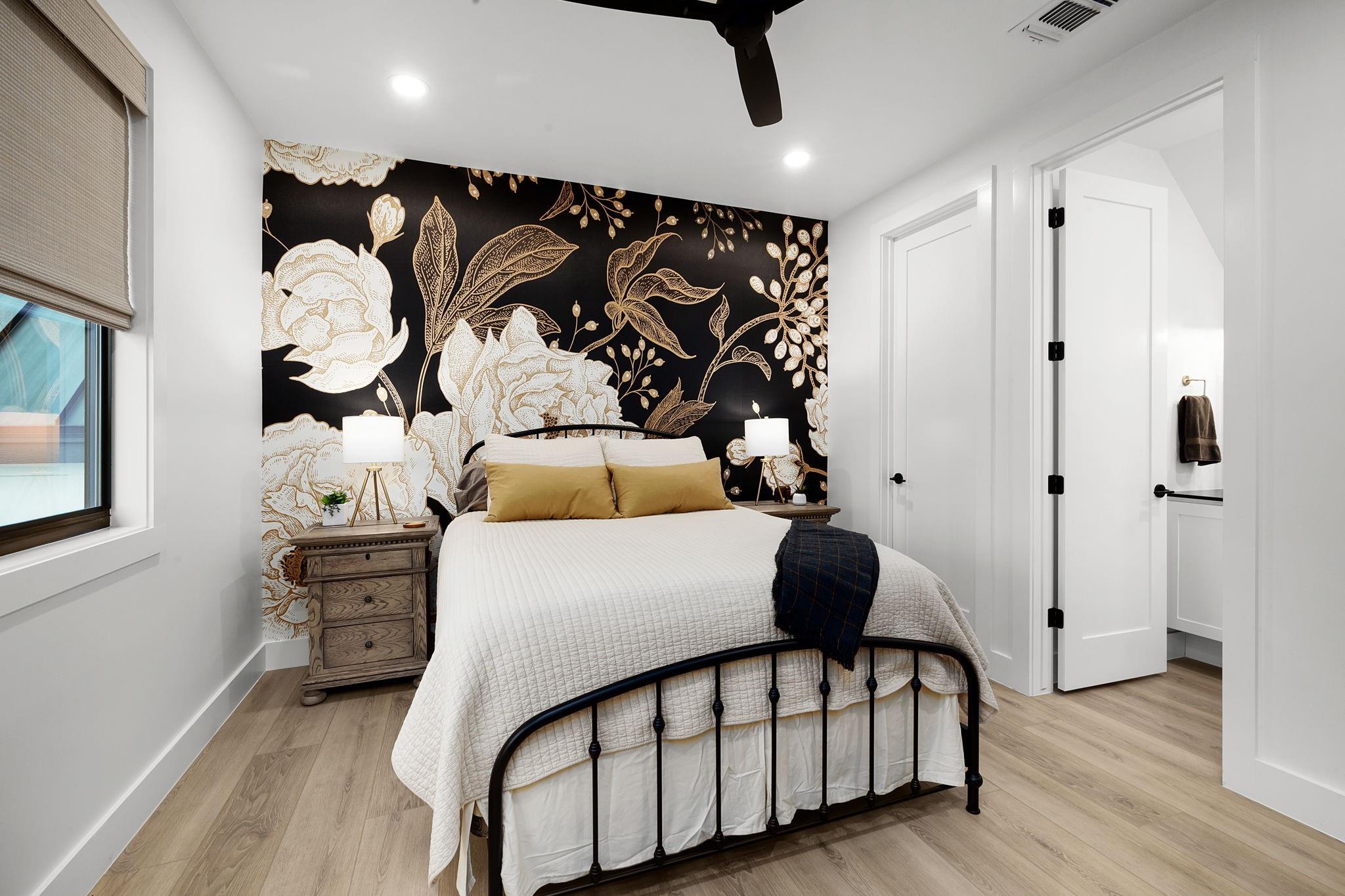 197 Evelyn Ct, Dripping Springs, TX 78620