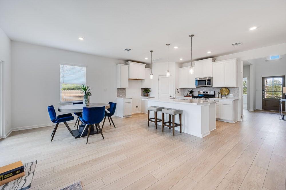 14009 Axel Johanson Dr, Del Valle, TX 78617