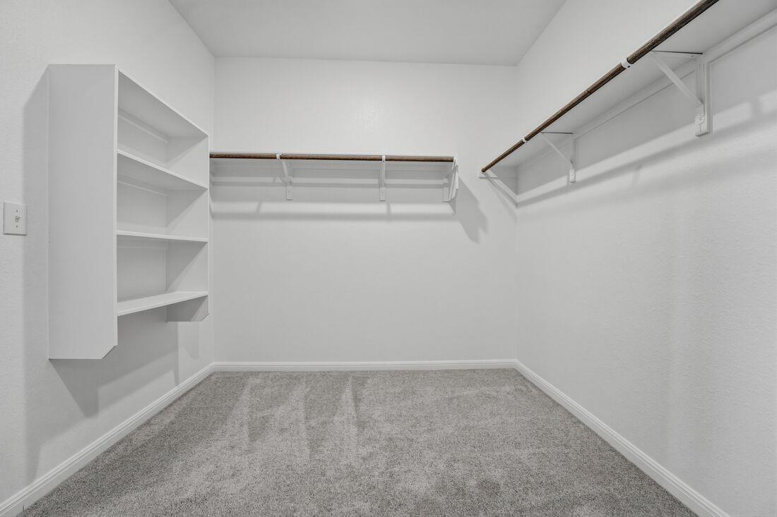 14009 Axel Johanson Dr, Del Valle, TX 78617