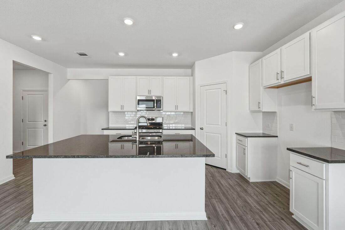 14009 Axel Johanson Dr, Del Valle, TX 78617