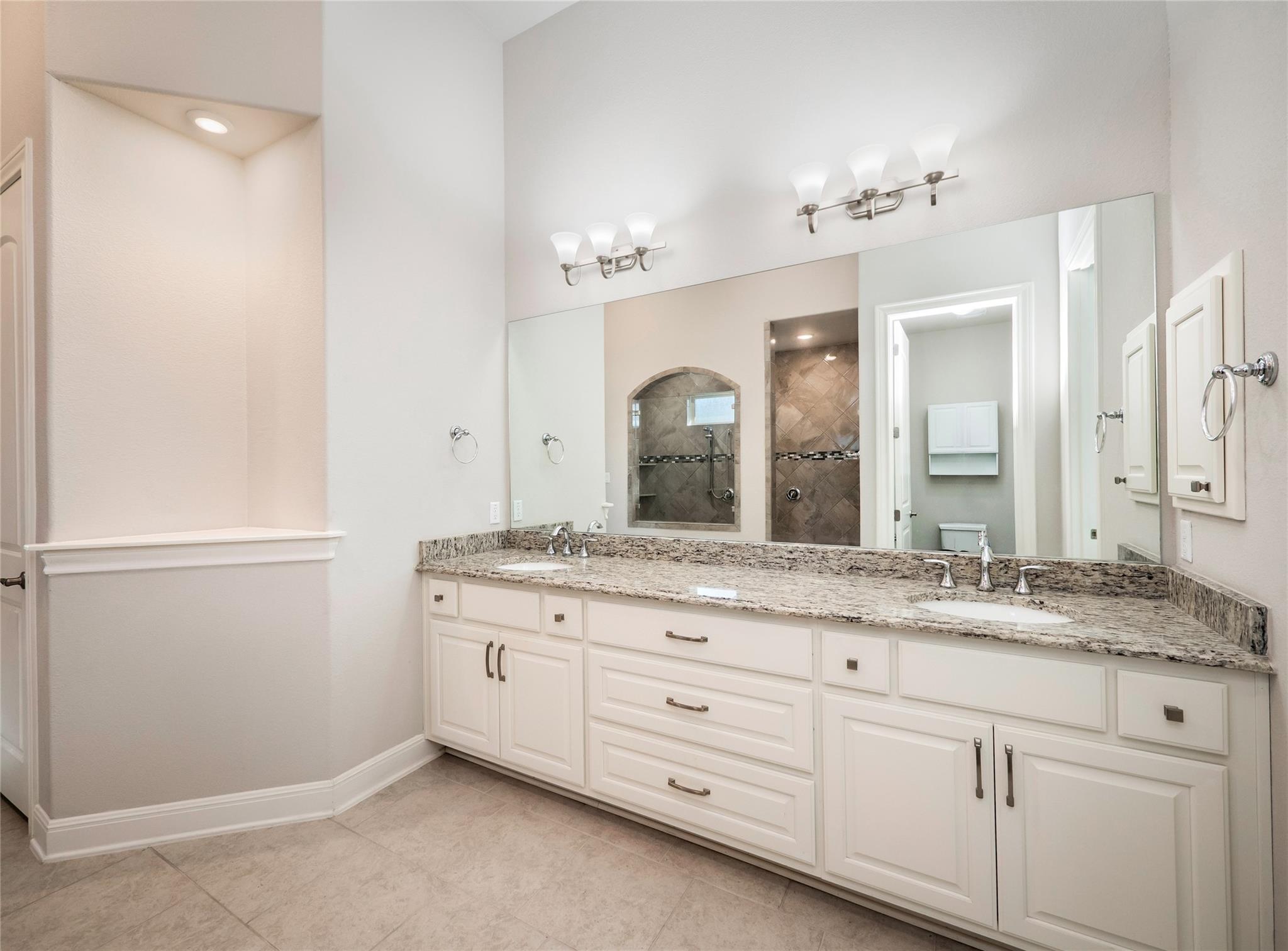 2817 Mossy Springs Dr, Leander, TX 78641