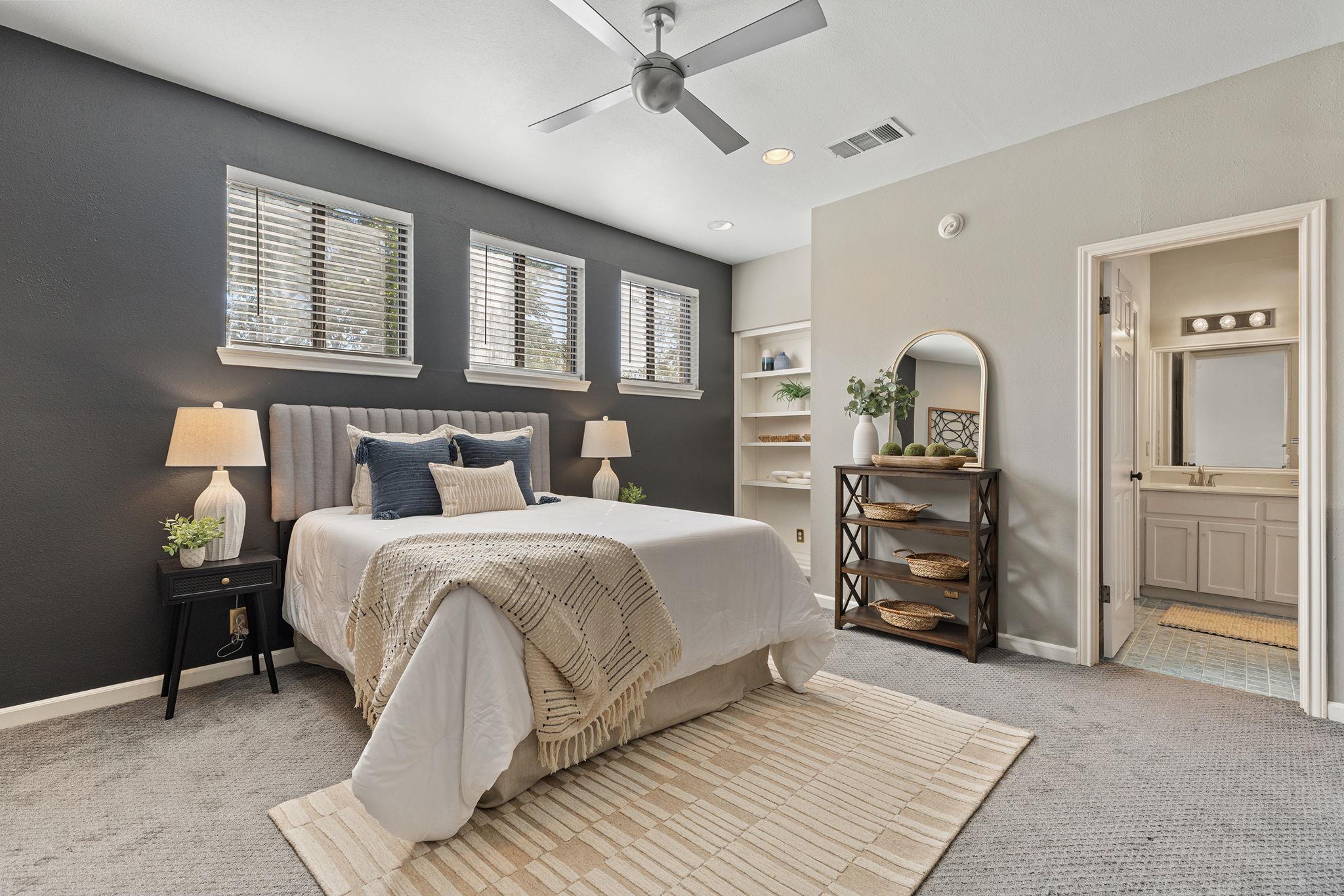 611 E 45th St # 25, Austin, TX 78751