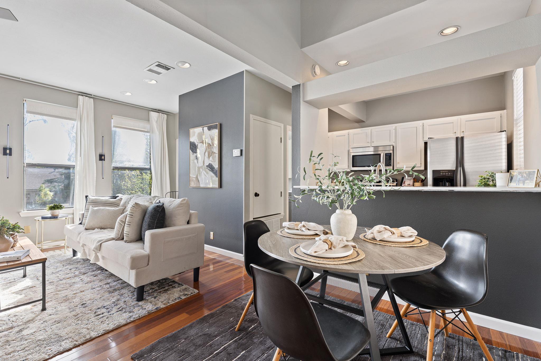 611 E 45th St # 25, Austin, TX 78751