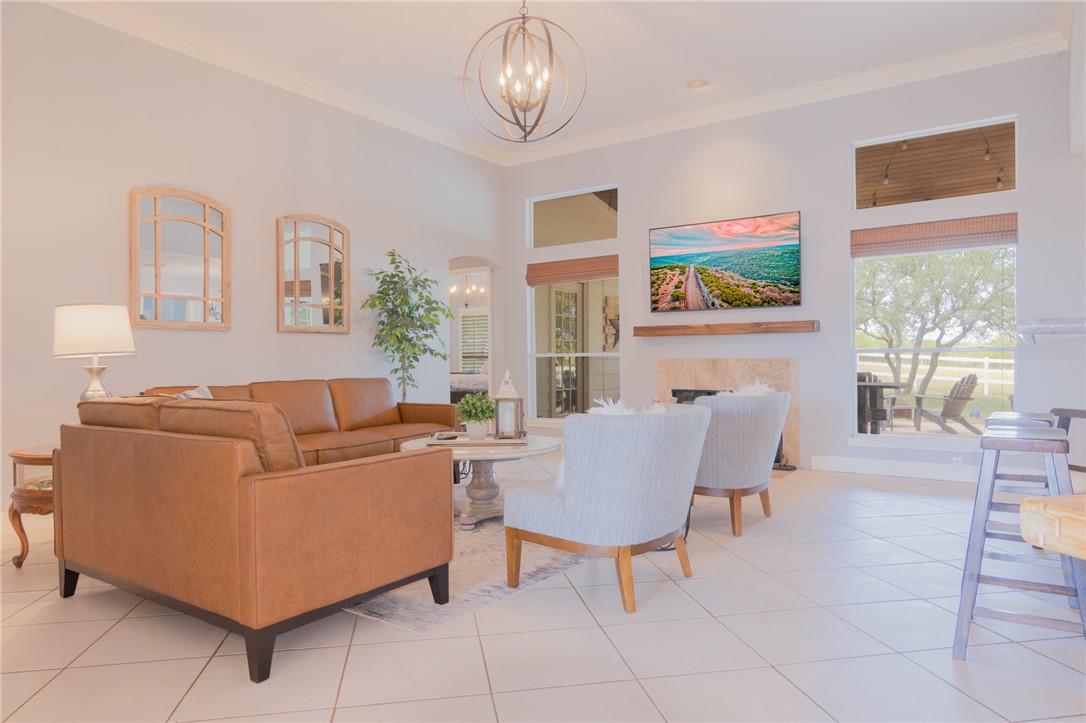 550 Hays Country Acres Rd, Dripping Springs, TX 78620