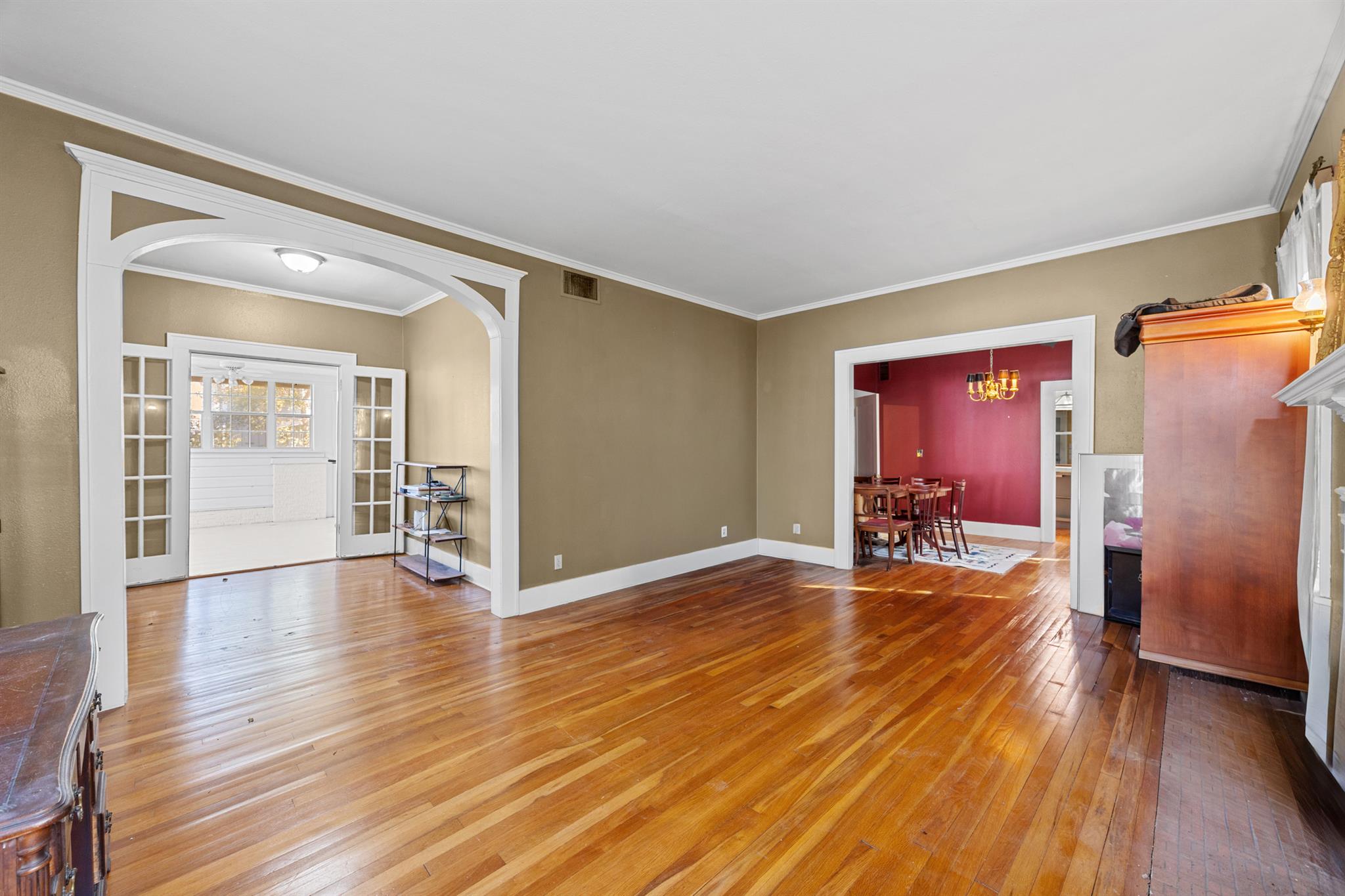 1006 MAPLE St, Lockhart, TX 78644