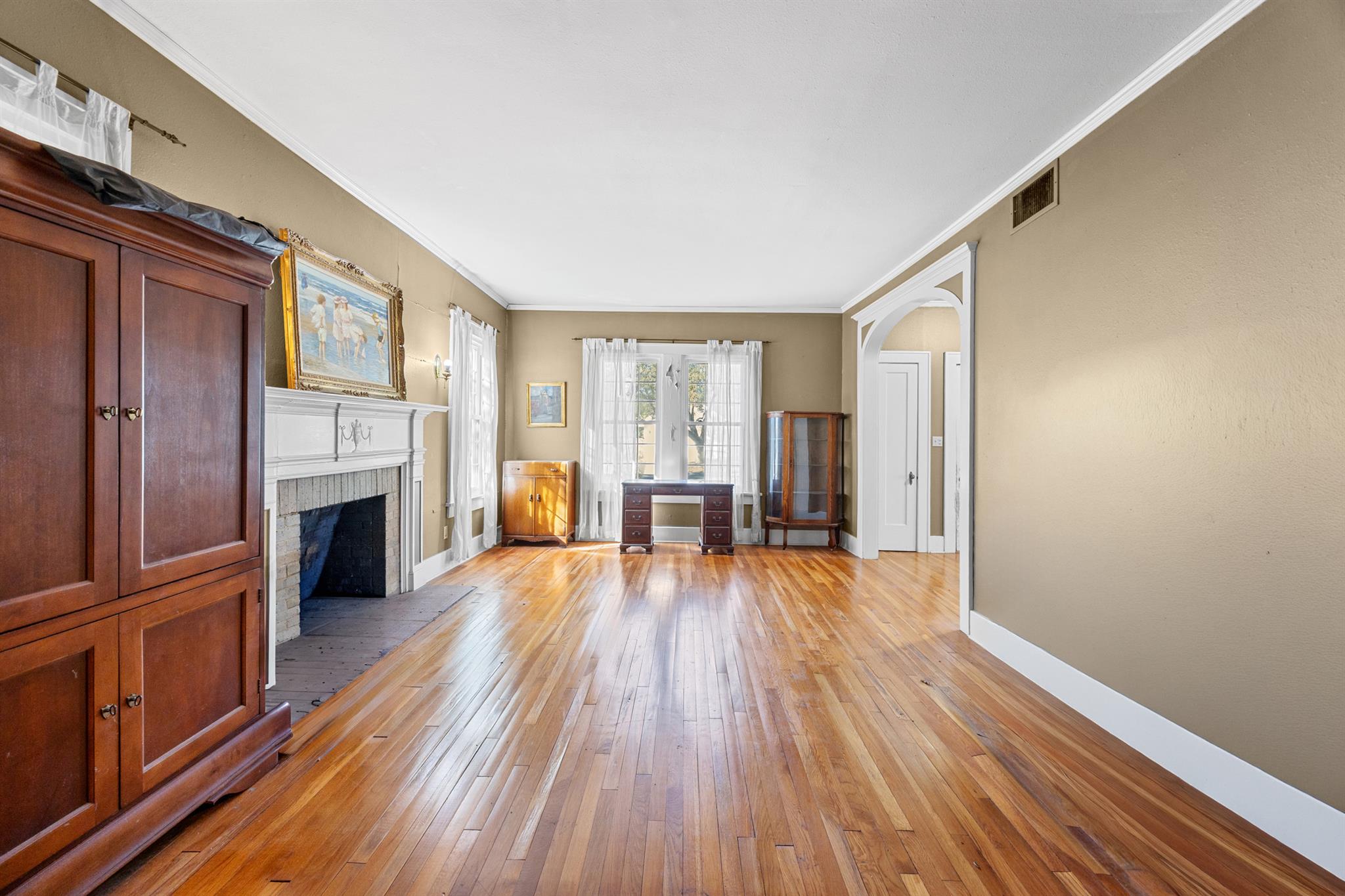 1006 MAPLE St, Lockhart, TX 78644