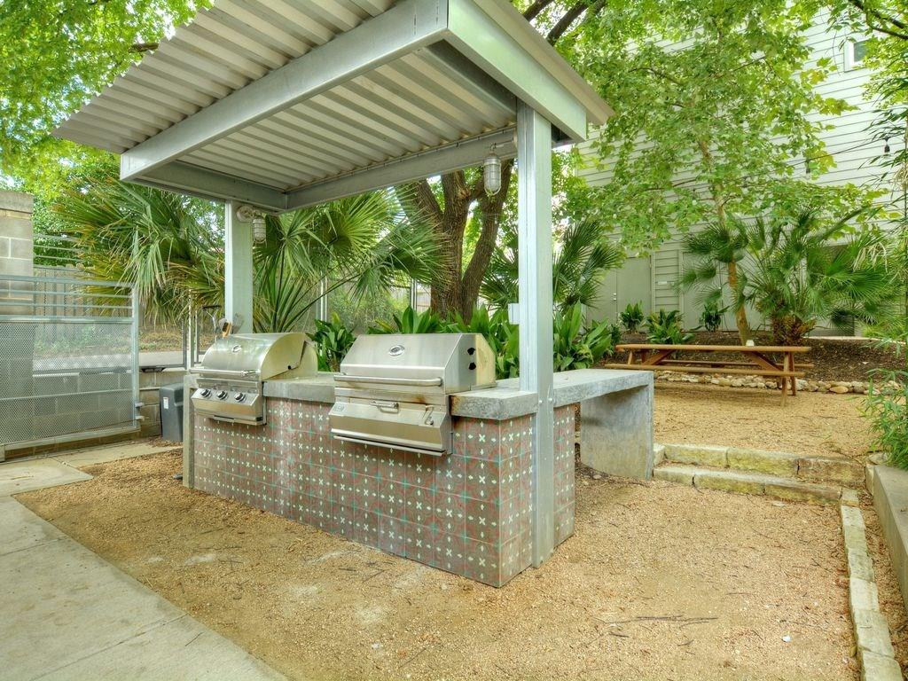 1601 E 5th St # 112, Austin, TX 78702