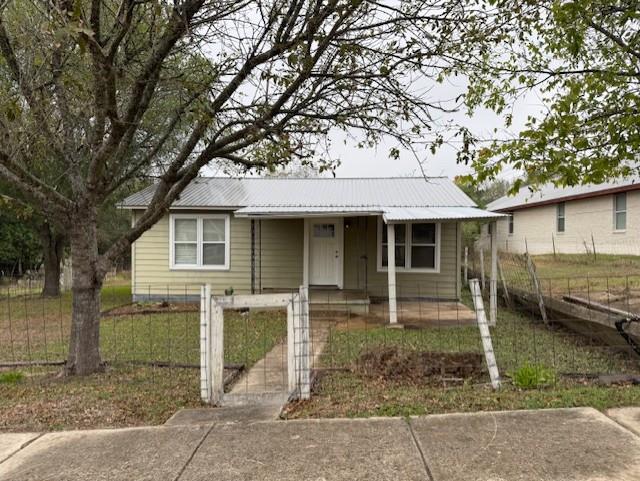 1202 Clyde St, San Marcos, TX 78666