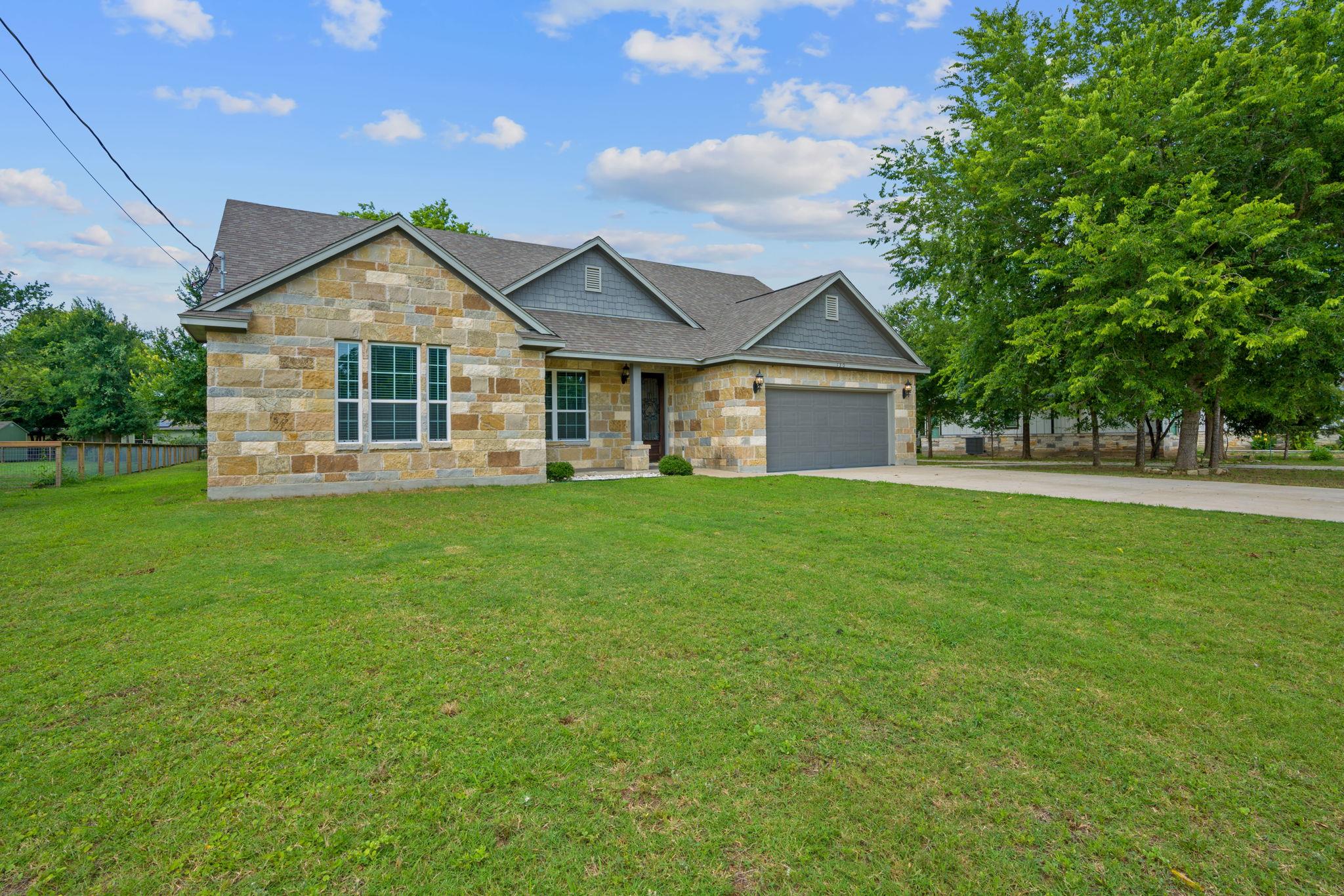 130 Koele Ct, Bastrop, TX 78602