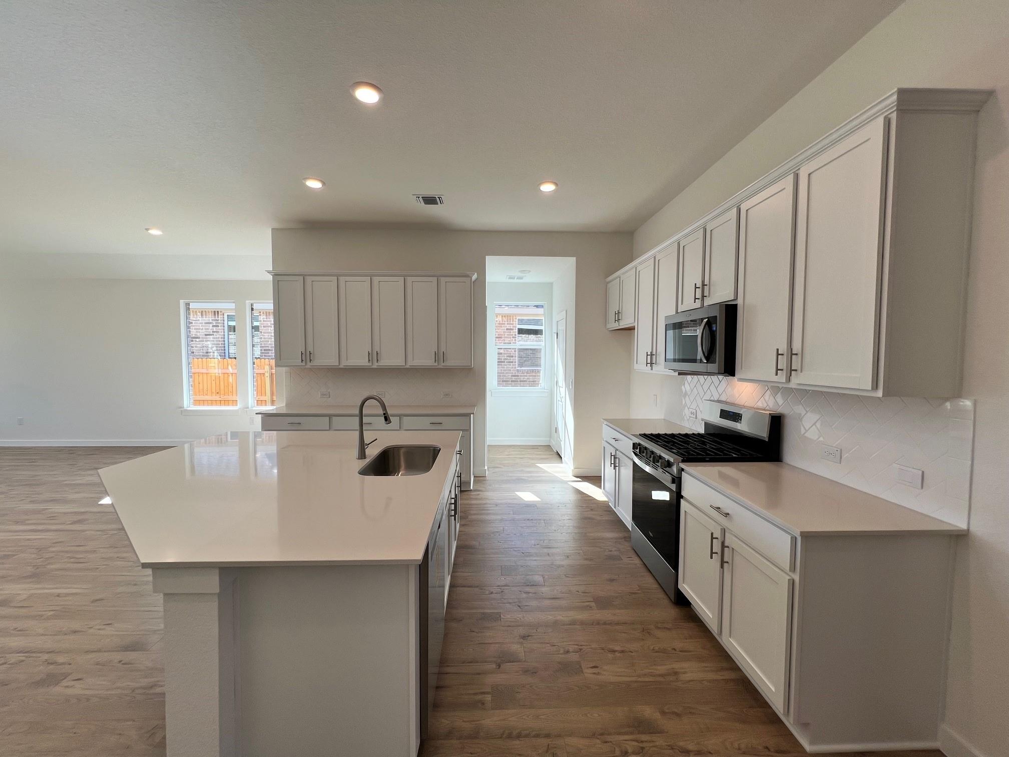 1920 Crooked Creek St, Leander, TX 78641