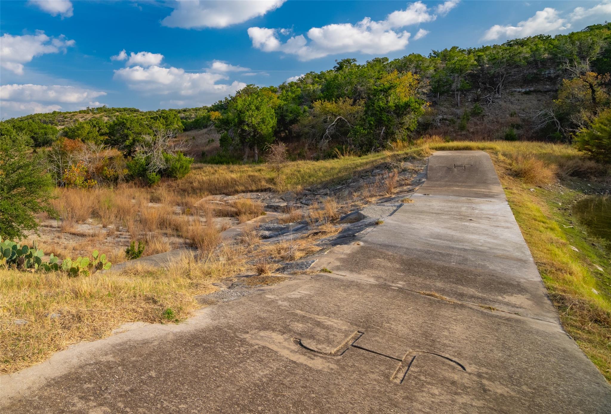 518 Curly H Ranch Rd, Dripping Springs, TX 78620