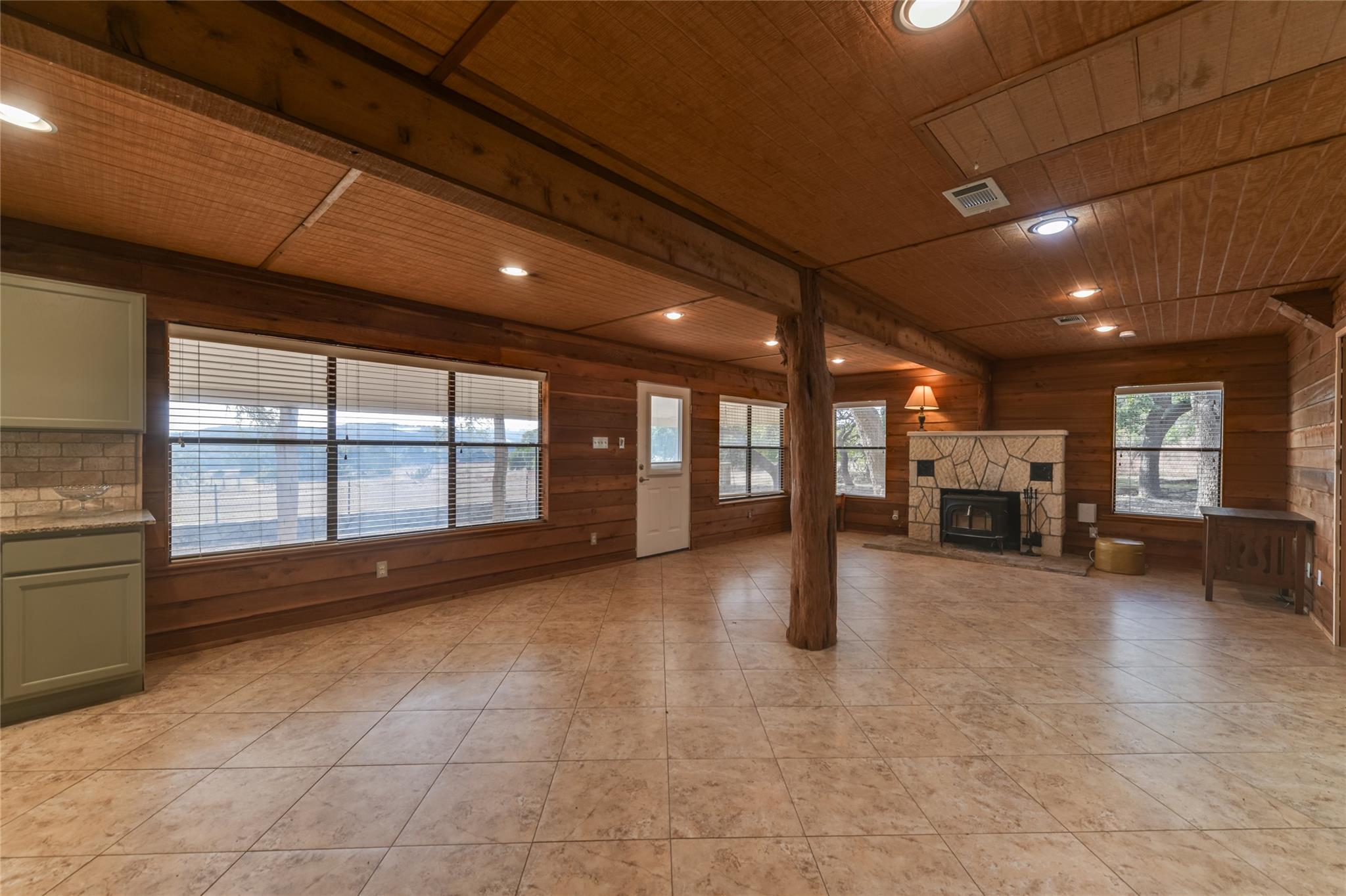 518 Curly H Ranch Rd, Dripping Springs, TX 78620