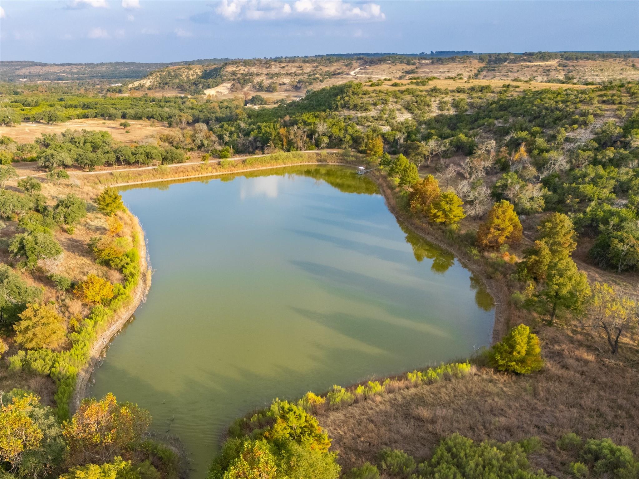 518 Curly H Ranch Rd, Dripping Springs, TX 78620