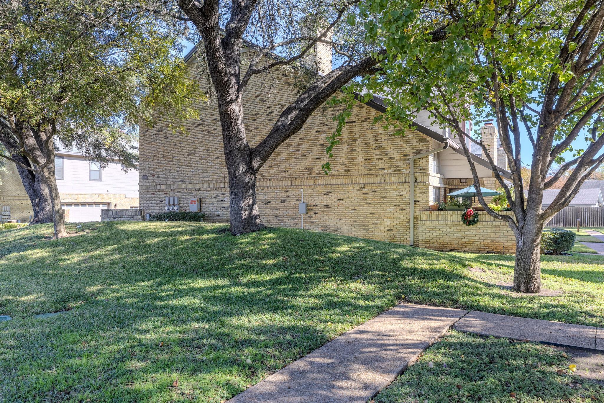 10819 Crown Colony Dr # 11, Austin, TX 78747