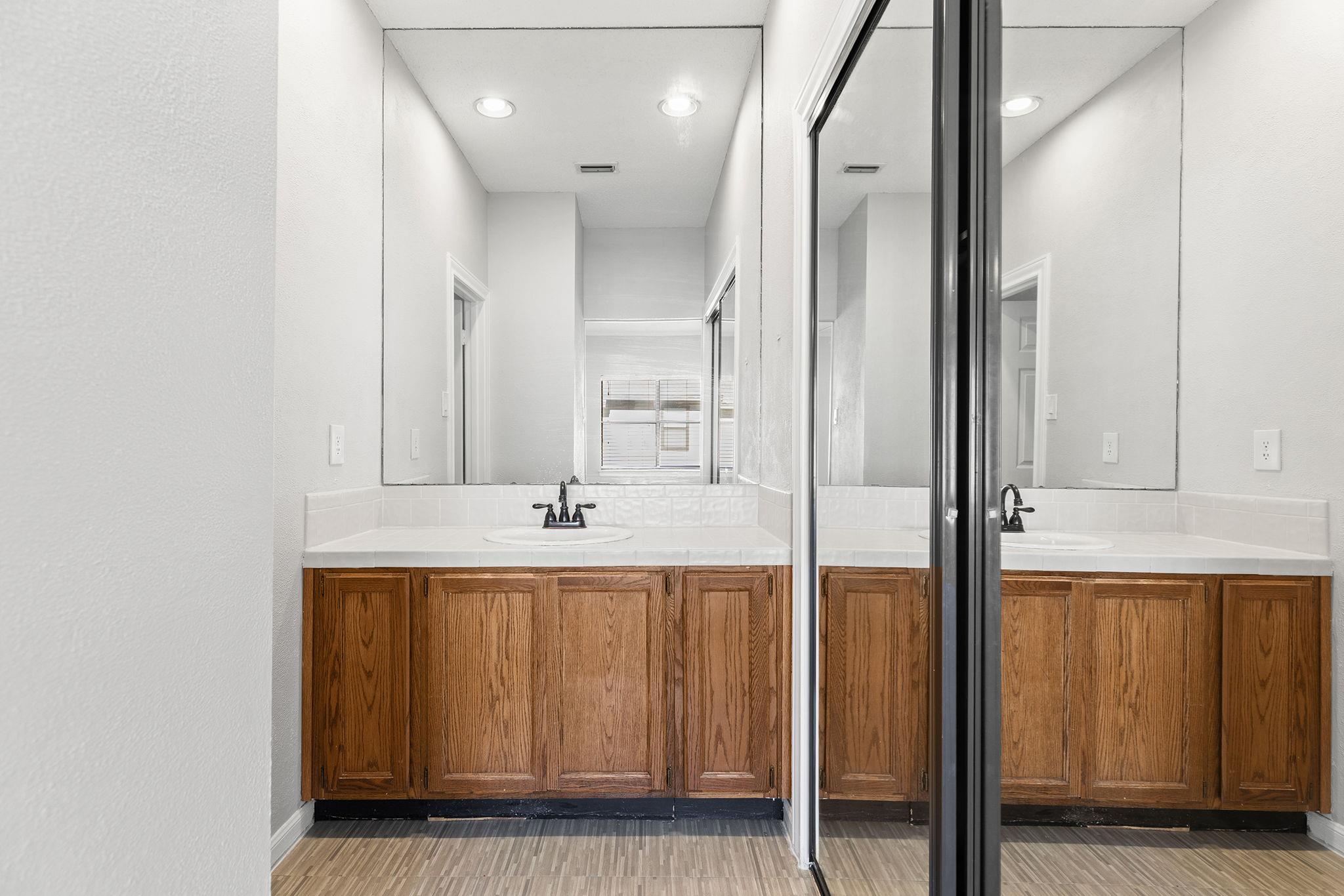 10819 Crown Colony Dr # 11, Austin, TX 78747