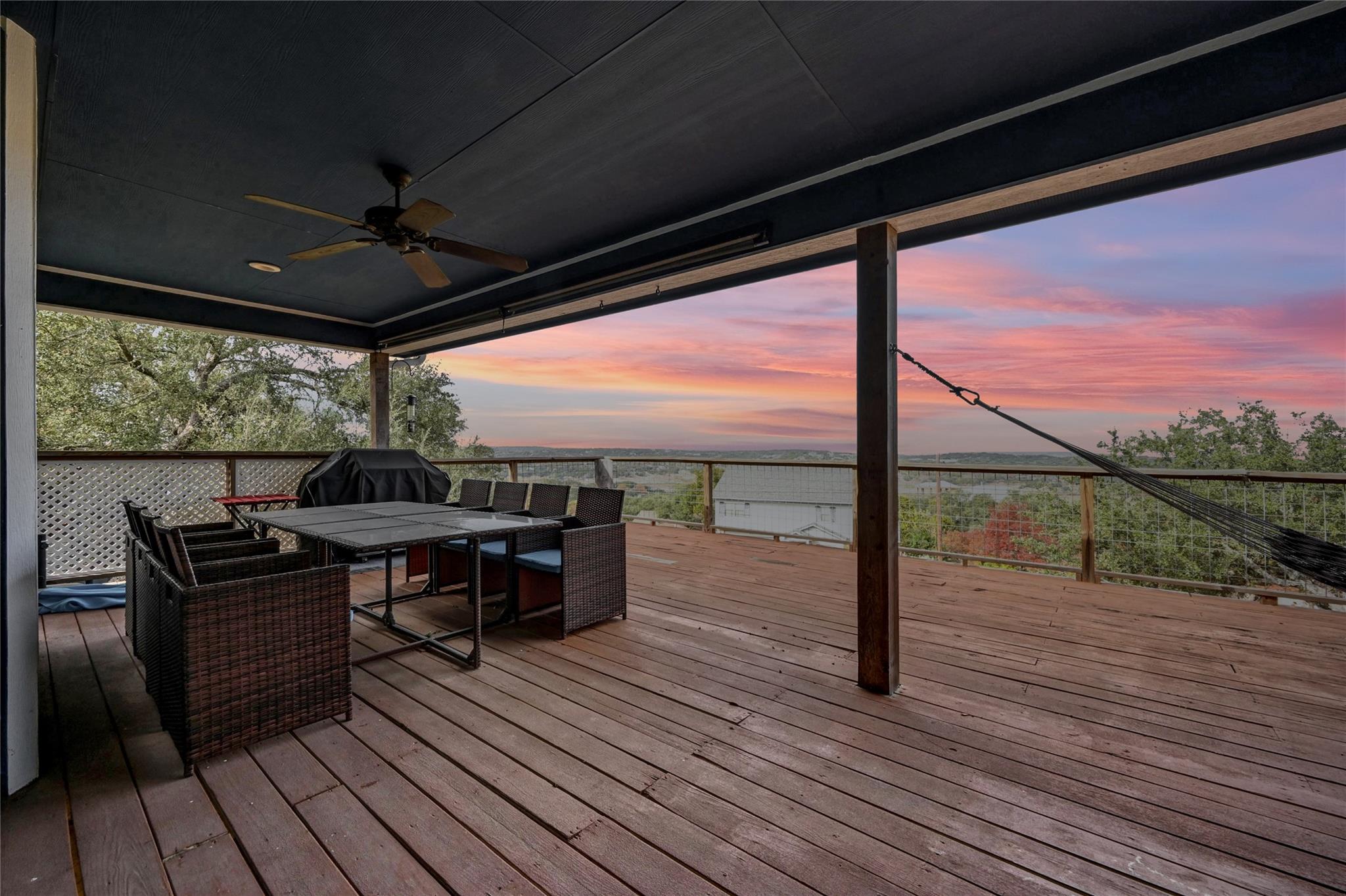 2720 Westview Dr, Canyon Lake, TX 78133