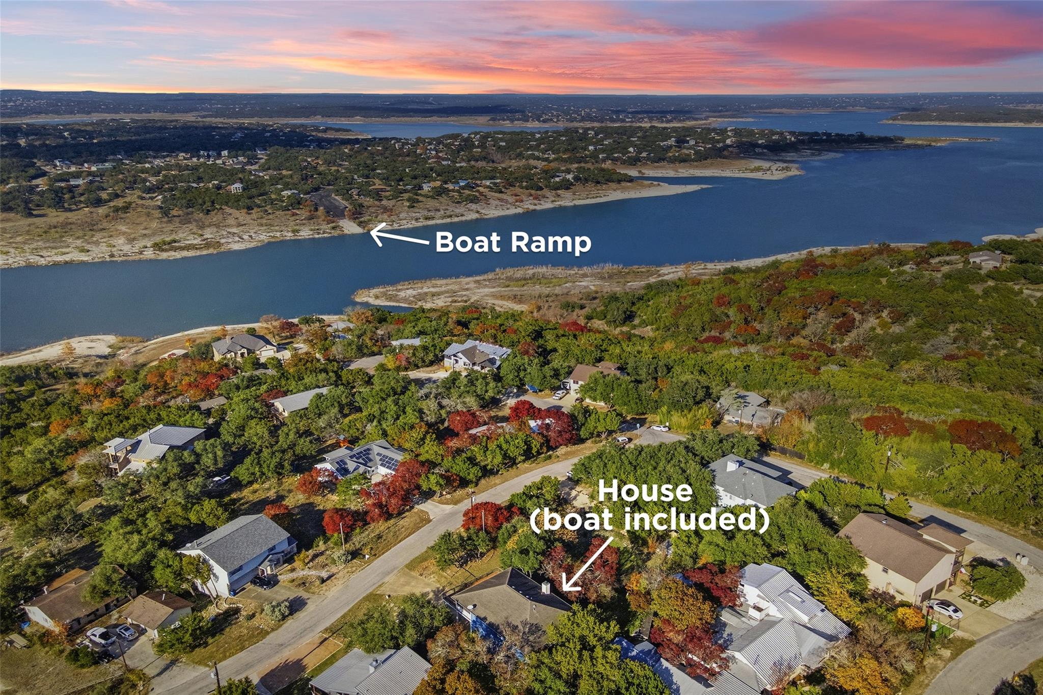 2720 Westview Dr, Canyon Lake, TX 78133