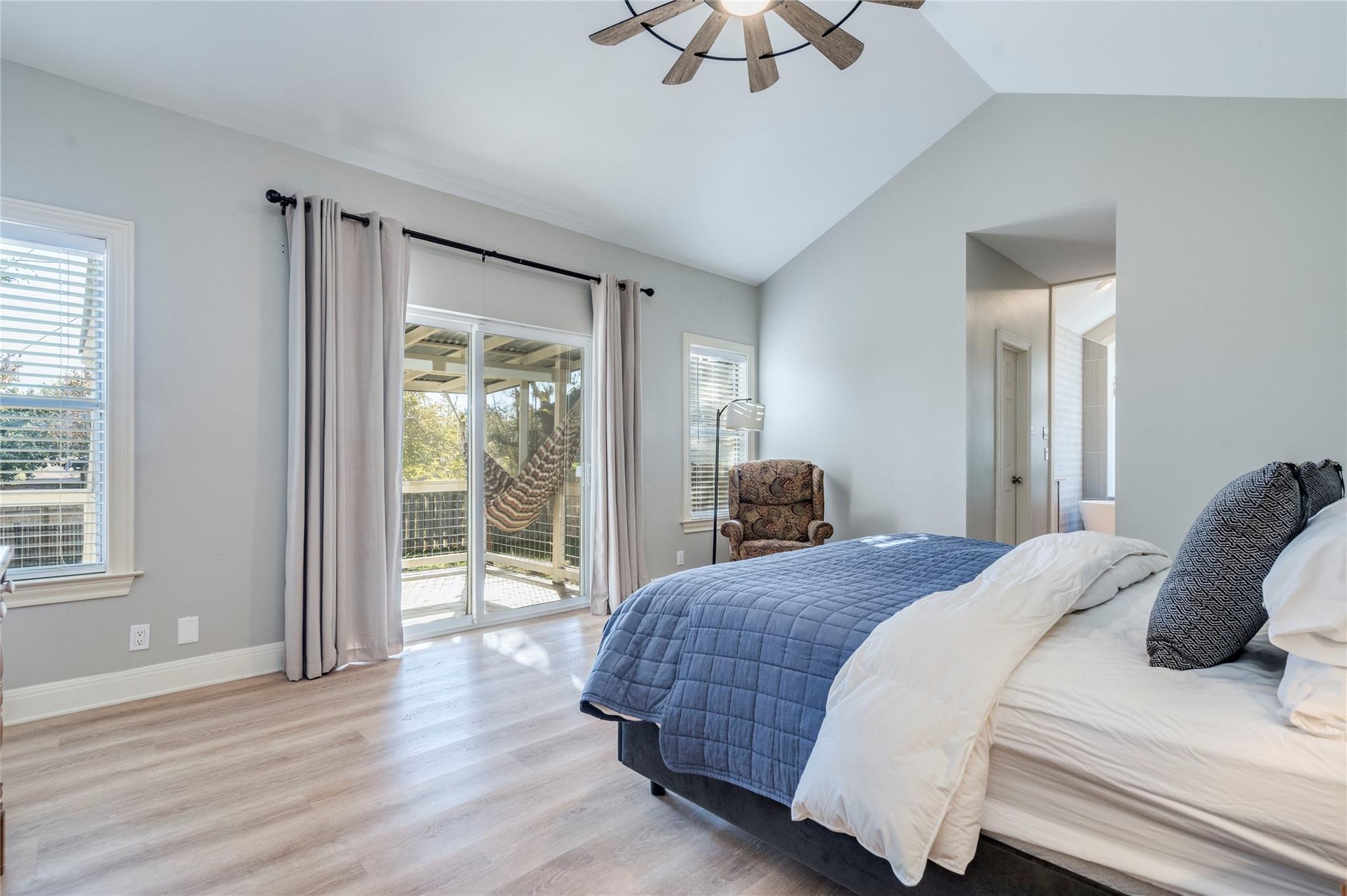 106 Rupen Ct, Lakeway, TX 78734