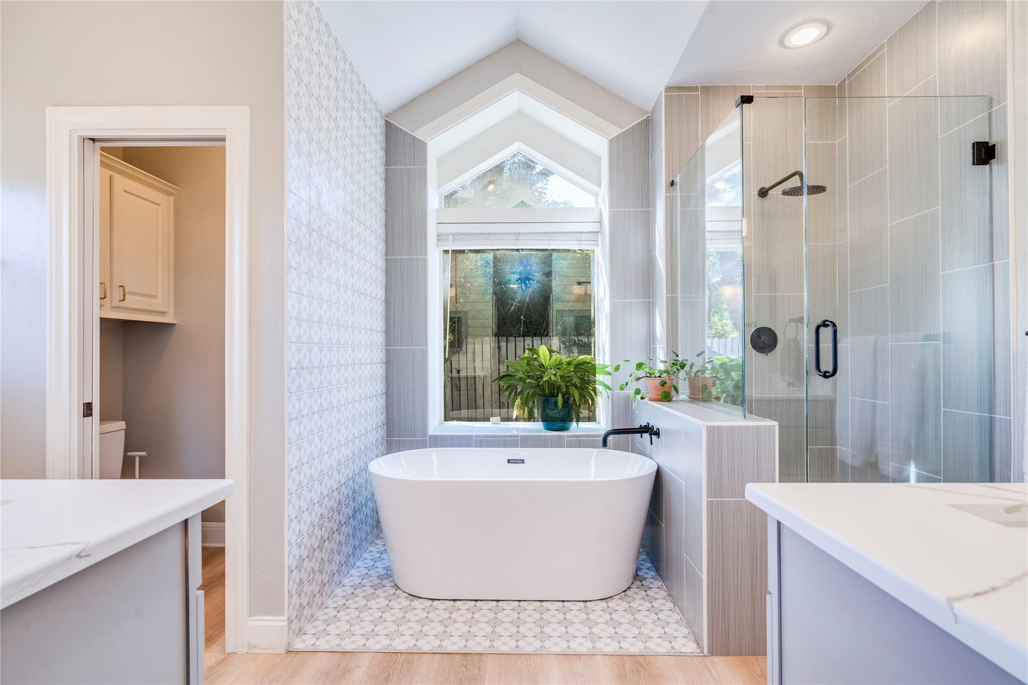 106 Rupen Ct, Lakeway, TX 78734