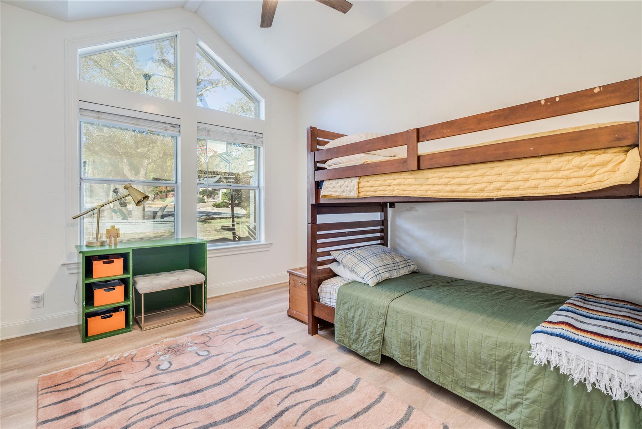 106 Rupen Ct, Lakeway, TX 78734