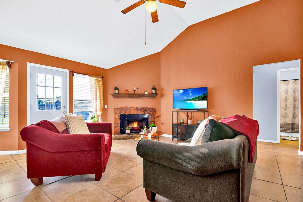 1001 Lantana Ct, Leander, TX 78641