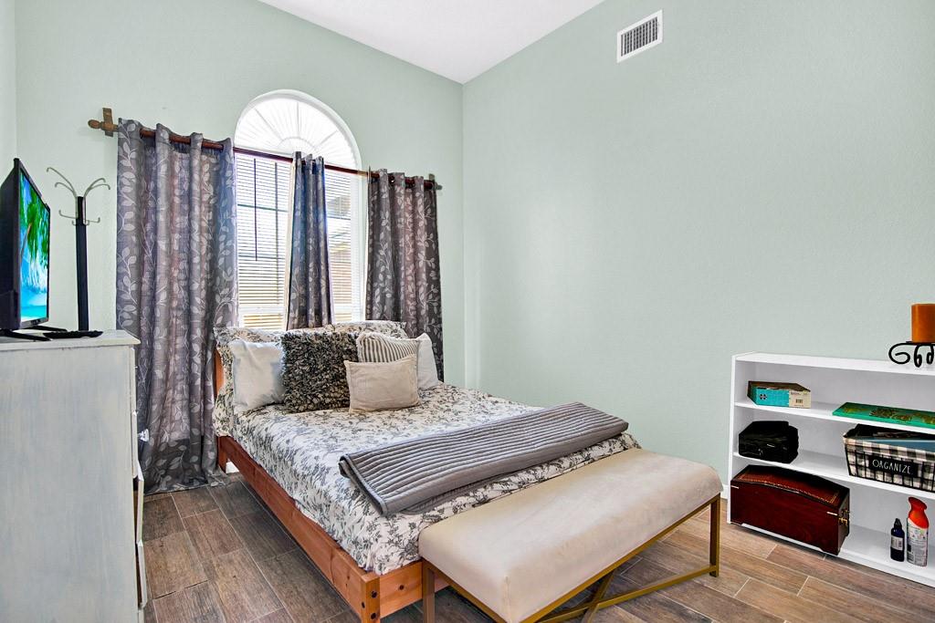 1001 Lantana Ct, Leander, TX 78641