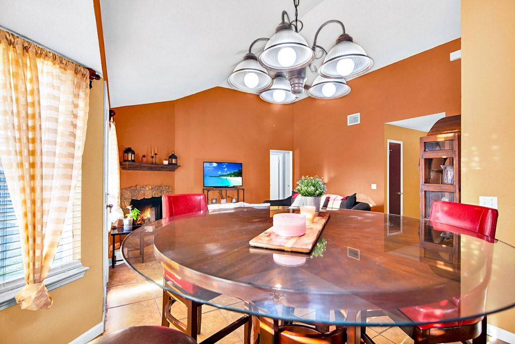 1001 Lantana Ct, Leander, TX 78641