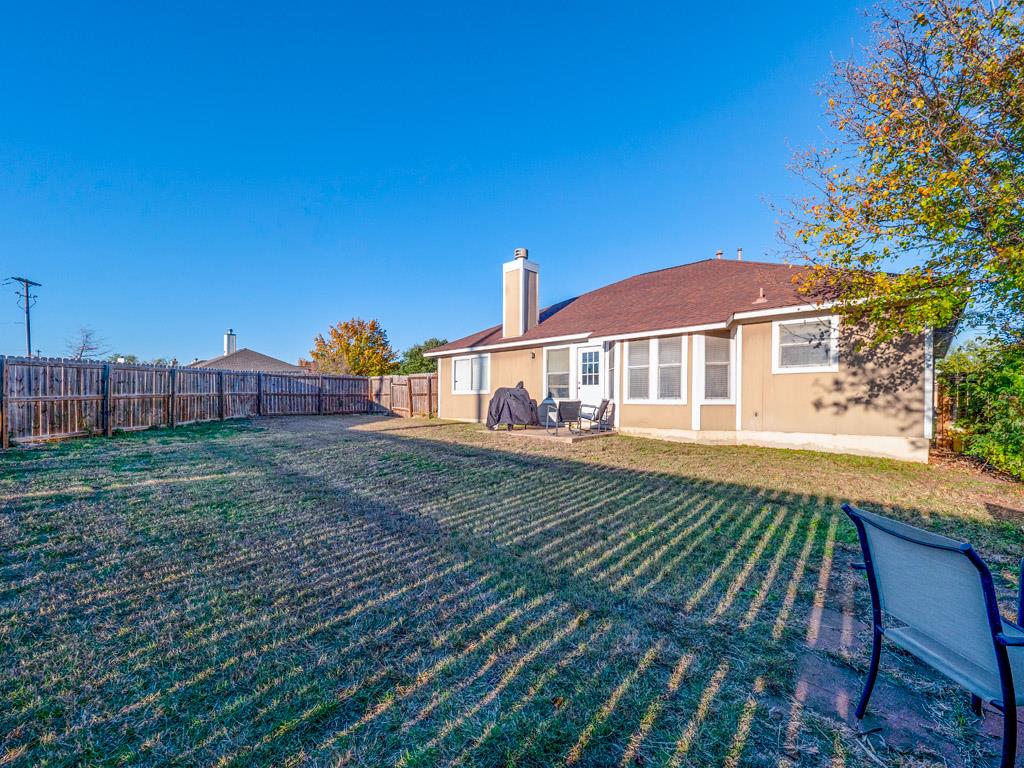 1001 Lantana Ct, Leander, TX 78641