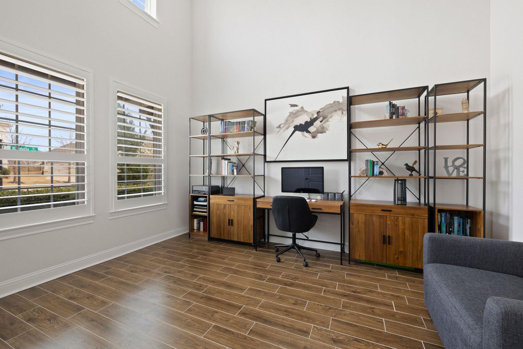 1617 Bardella Dr, Leander, TX 78641