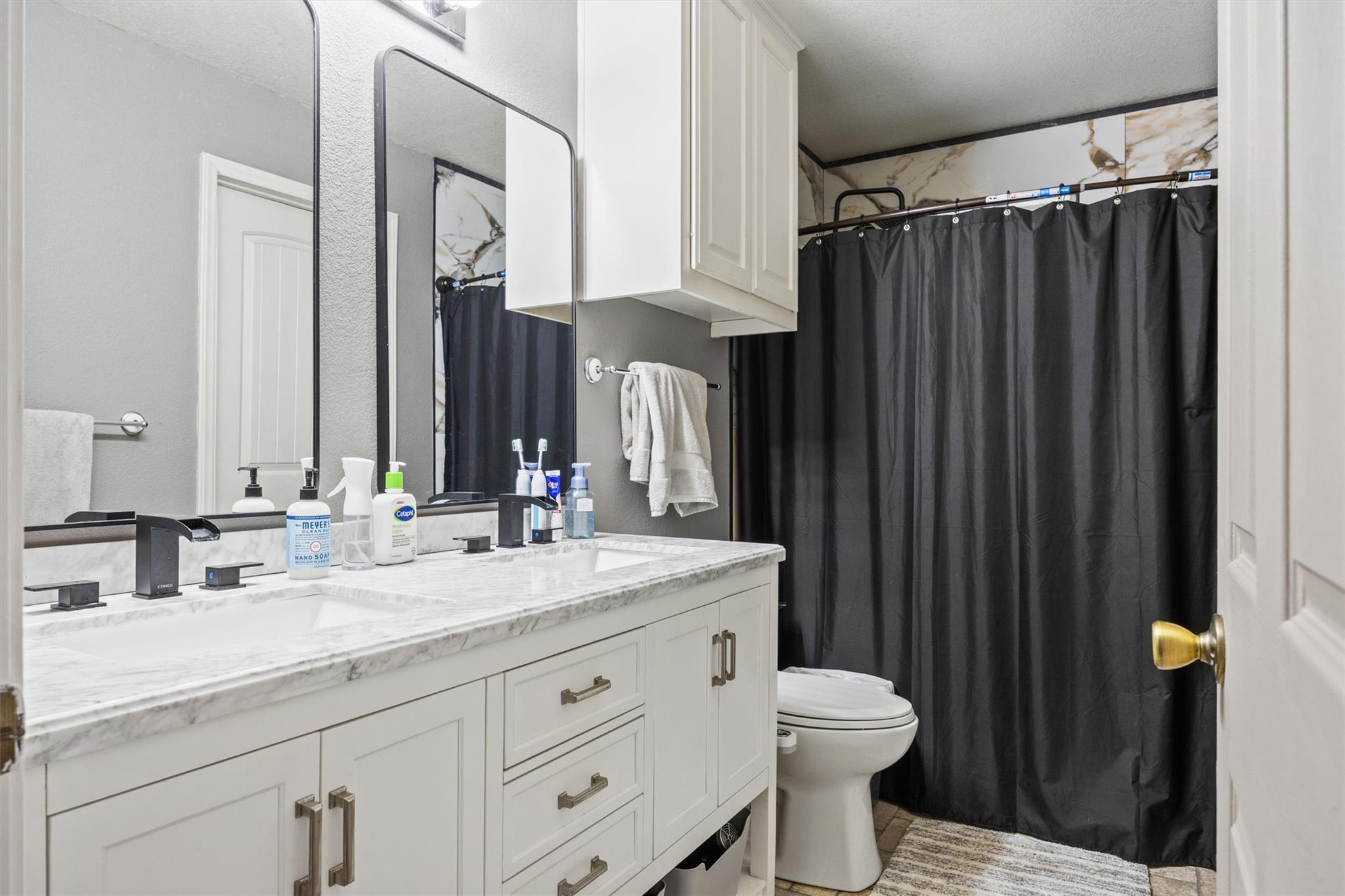 1216 Honeysuckle Dr, Killeen, TX 76549