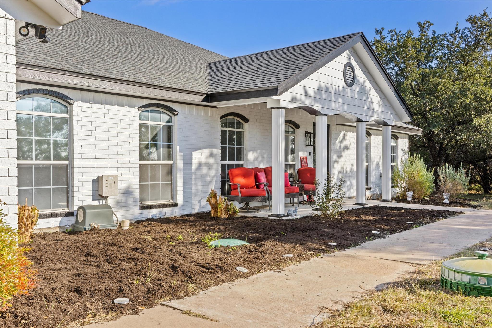 1216 Honeysuckle Dr, Killeen, TX 76549