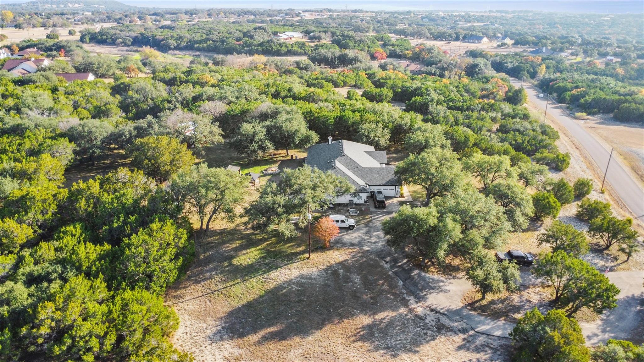 1216 Honeysuckle Dr, Killeen, TX 76549