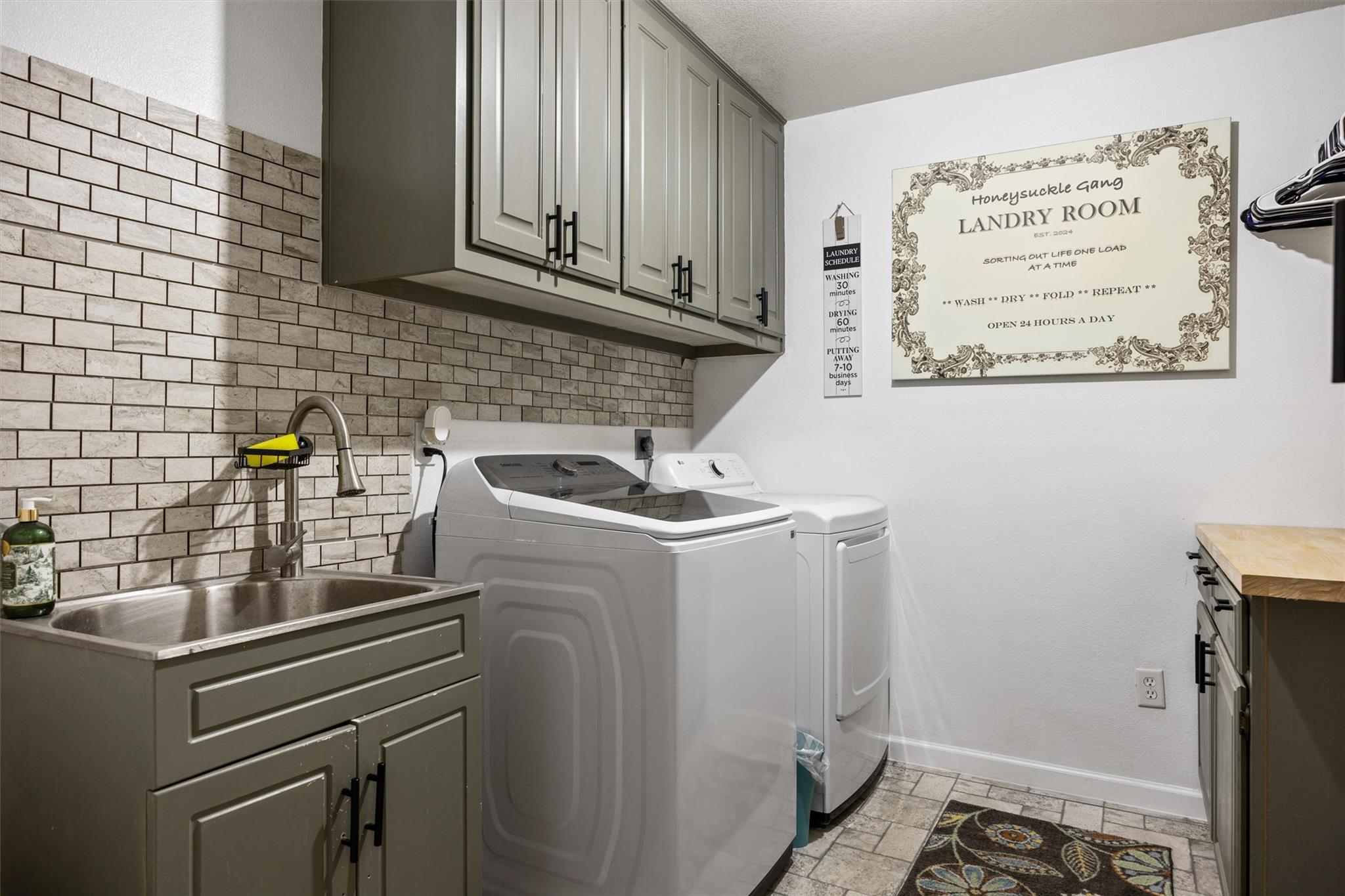 1216 Honeysuckle Dr, Killeen, TX 76549