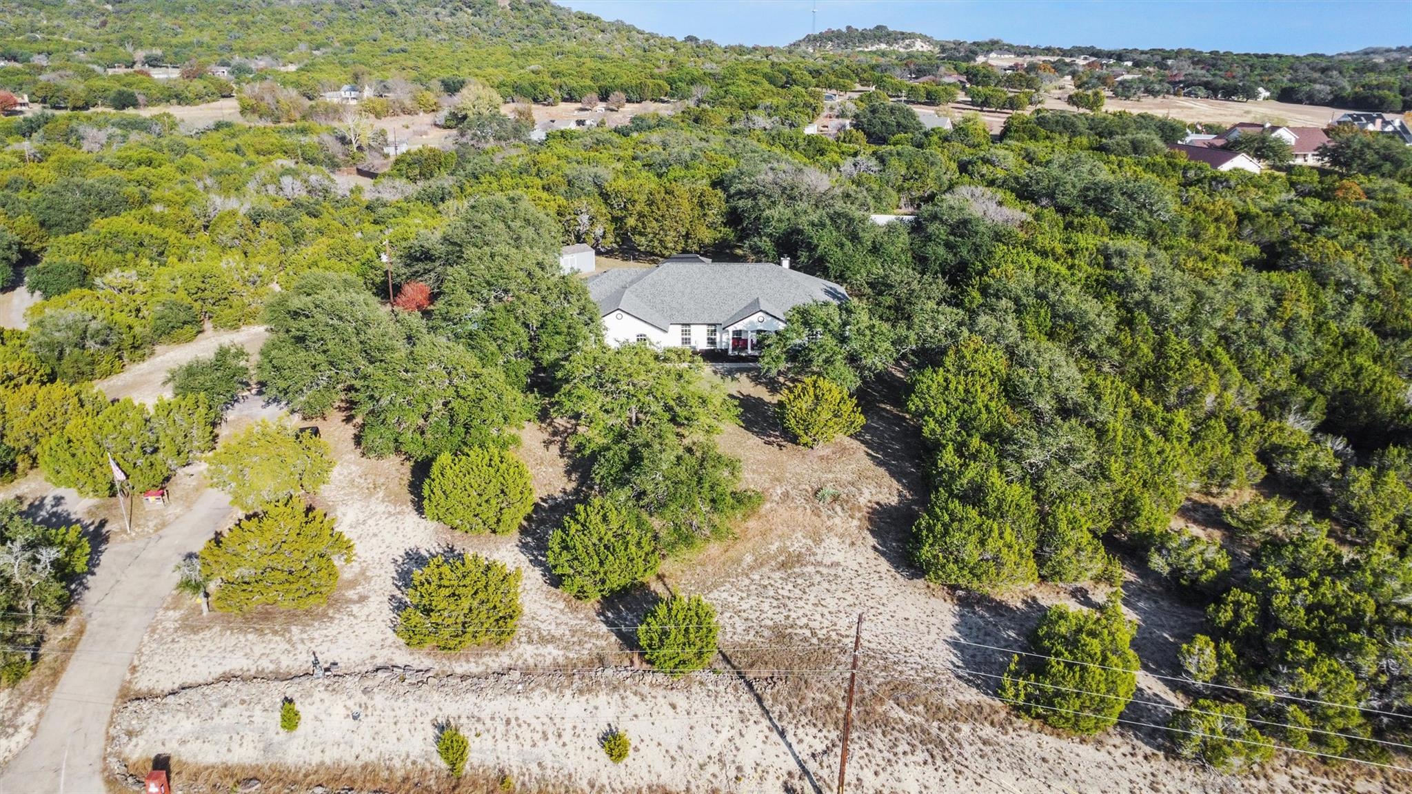 1216 Honeysuckle Dr, Killeen, TX 76549