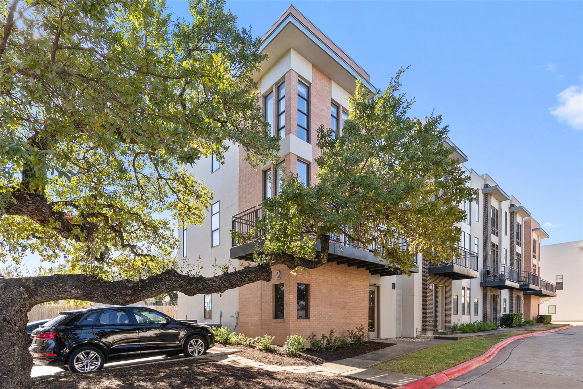 6000 S Congress Ave # 201, Austin, TX 78745