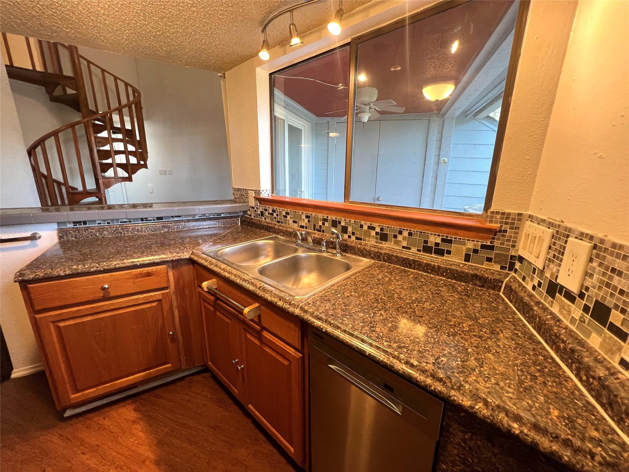 2500 Burleson Rd # 622, Austin, TX 78741