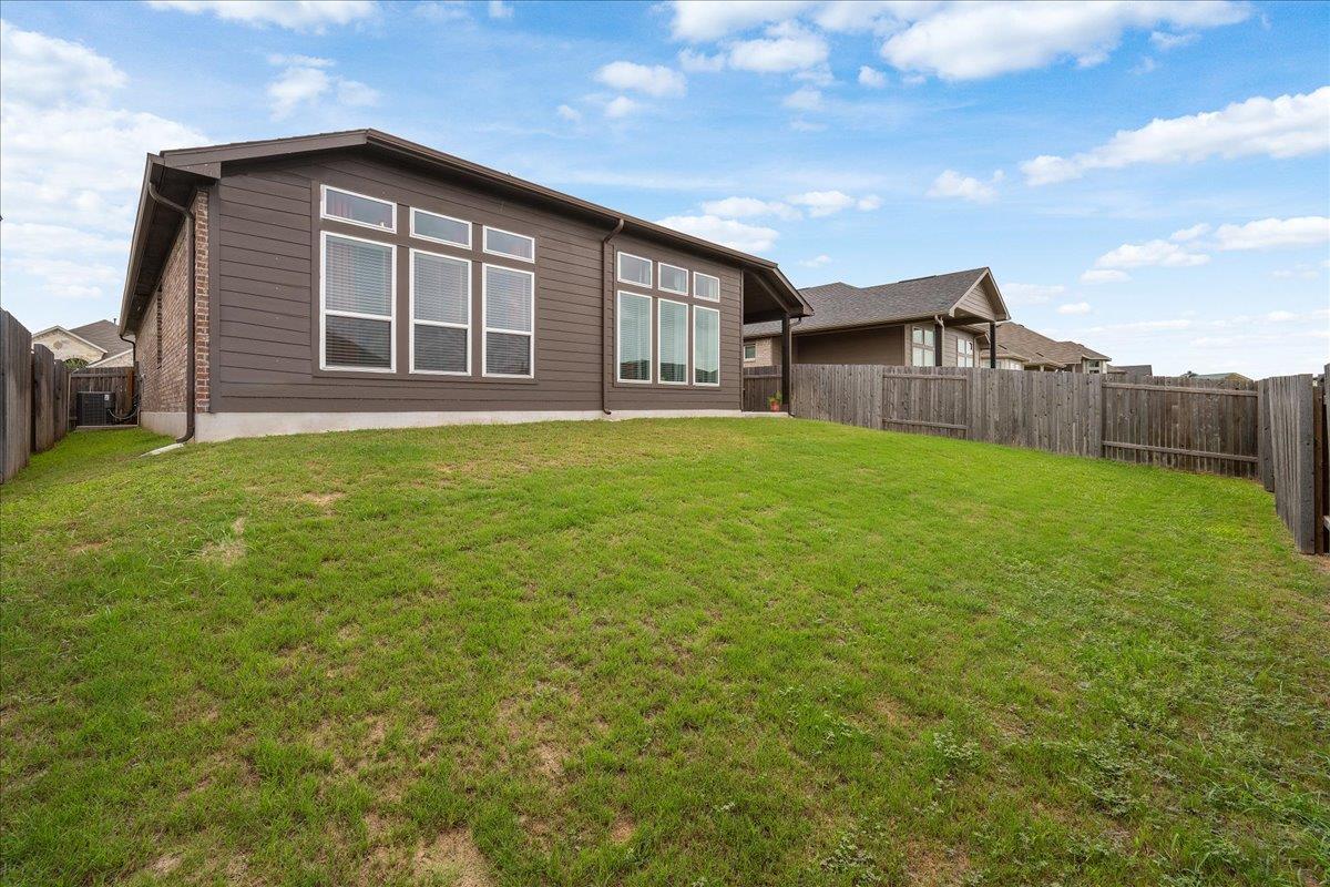 181 Durian Loop, Buda, TX 78610