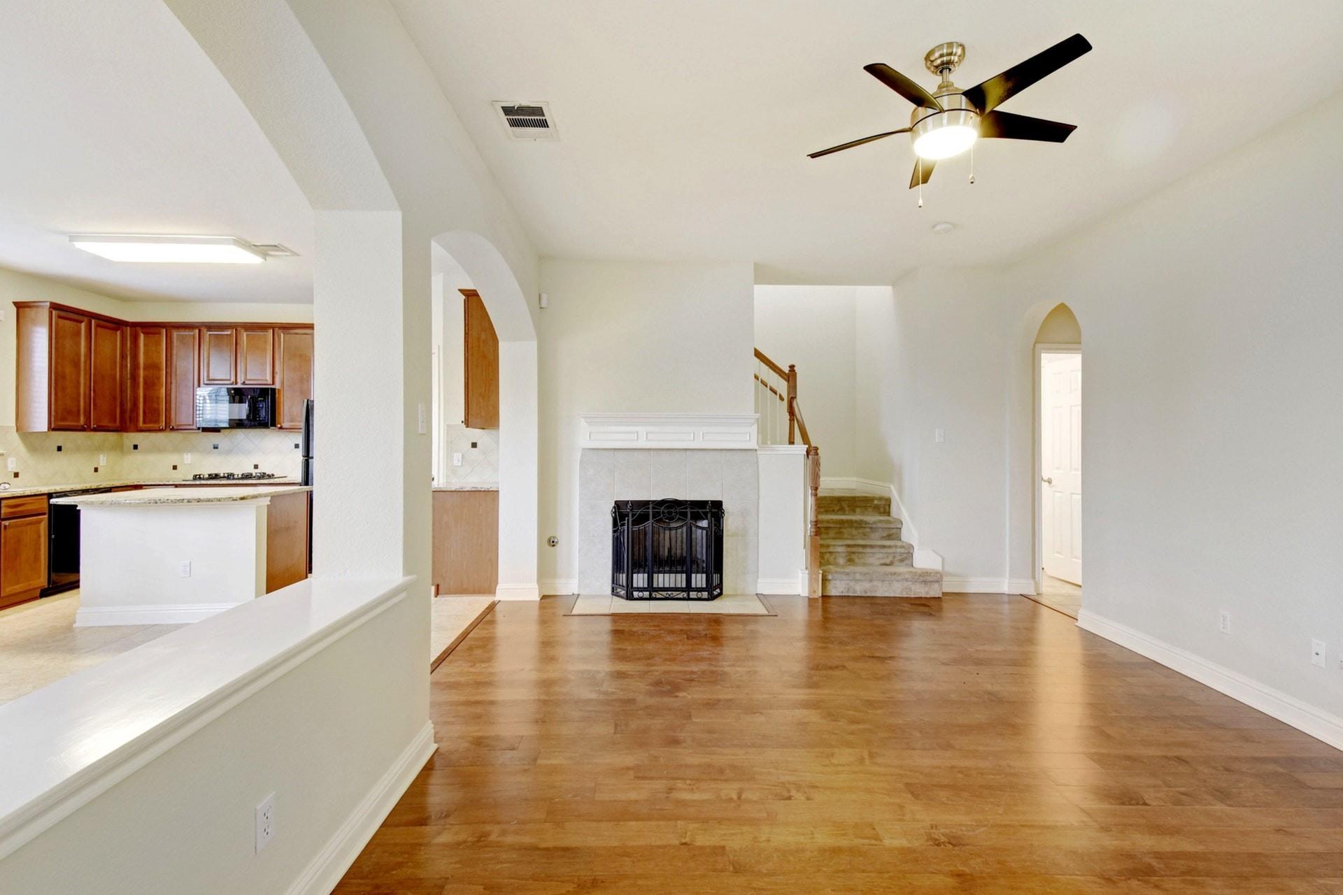 1821 Village Oak Ct, Austin, TX 78704