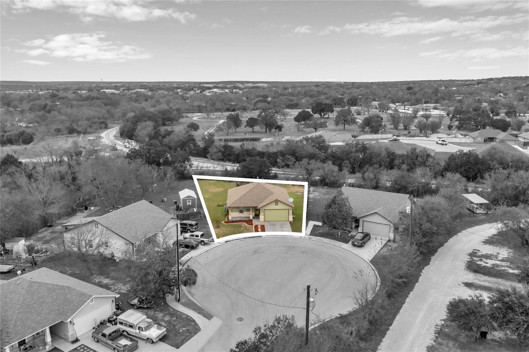 112 Crawford Ct, Burnet, TX 78611